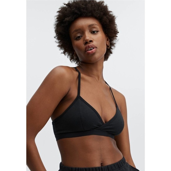Fabletics Live In Racerback Bralette Black Large NWT - Picture 1 of 9